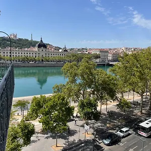 Vue Sur Rhone Homestay