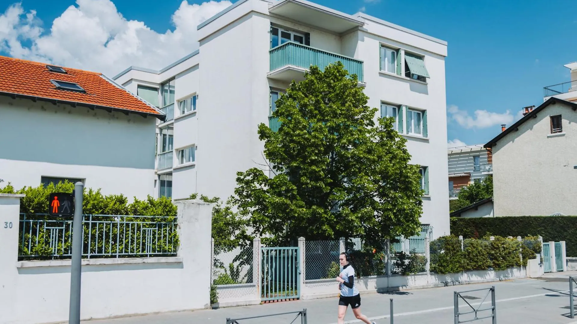 Homestay Appartement Paisible A Lyon - 2 Belles Chambres Privees
